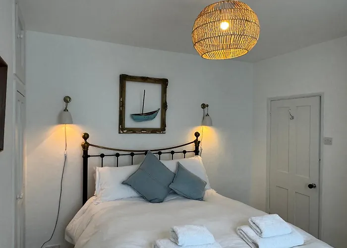 Picturesque Seaside Cottage Next To Viking Bay - Broadstairs